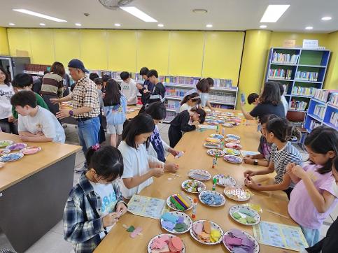솔빛도서관 9월 '책갈피 만들기' 행사